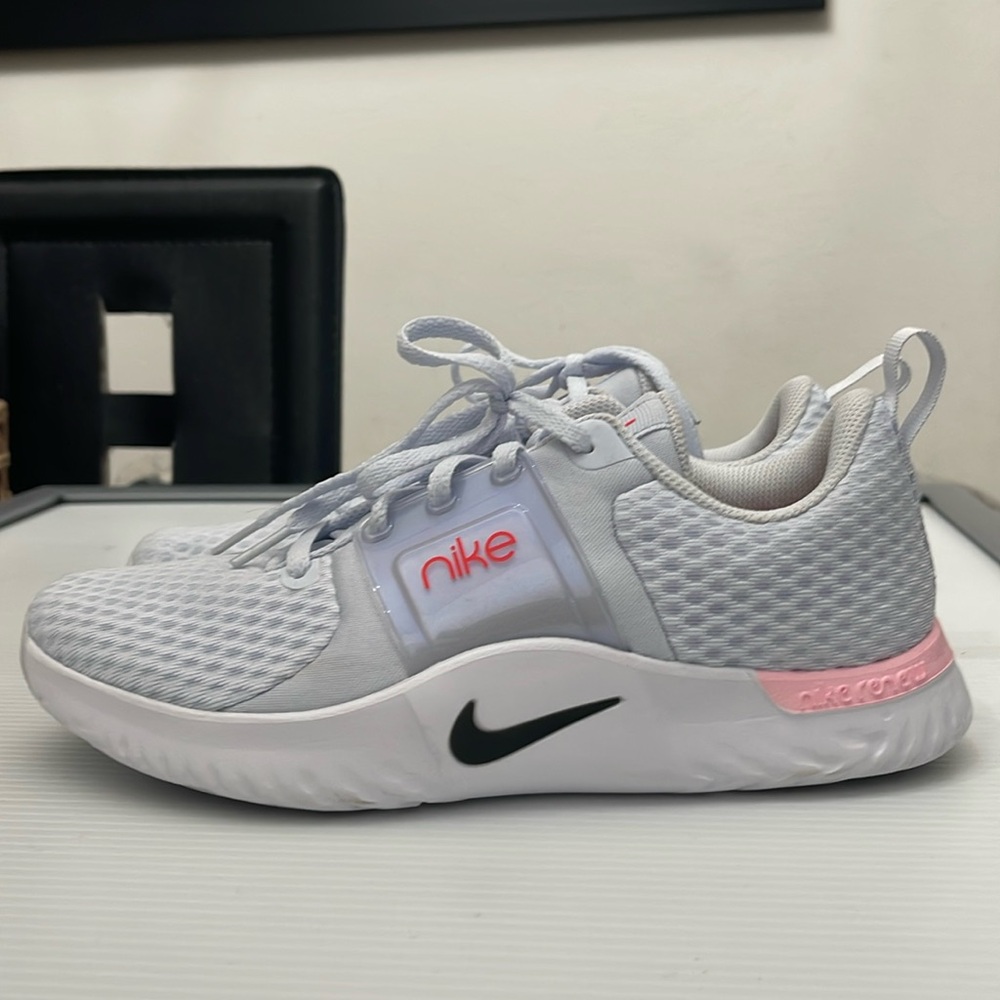 NIKE RENEW IN-SEASON TRAINING 10 RUNNING SNEAKERS WOMENS SIZE 8.5